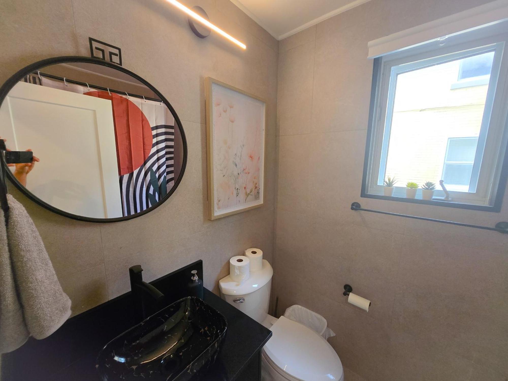 Jstlikehome - Serenity Suites & Guesthouse Ottawa Luaran gambar